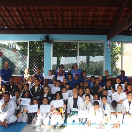Graduação de Jiu-jitsu 2025 reúne 46 alunos em cerimônia marcada por conquista e superação