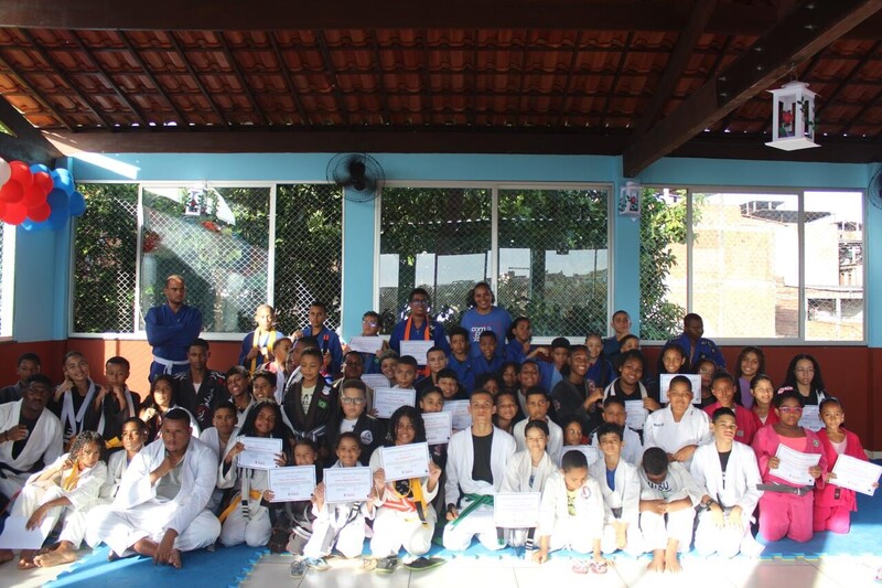 Graduação de Jiu-jitsu 2025 reúne 46 alunos em cerimônia marcada por conquista e superação