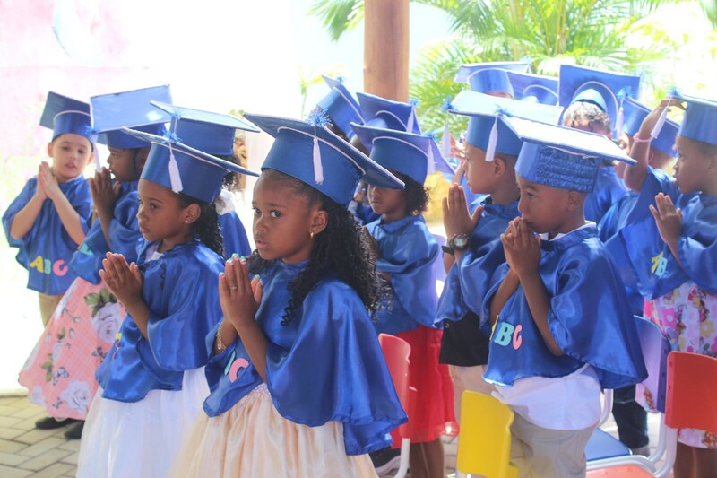 Formatura do Grupo 5 das unidades escolares da Compaixão encerra o ano letivo com emoção