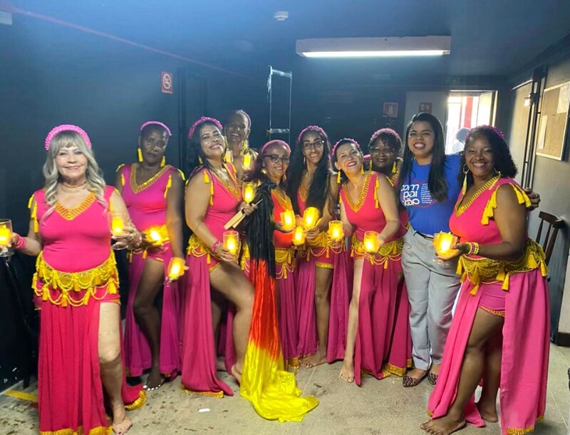 Alunas da Dança do Ventre se apresentam no Pelourinho durante evento do Sesc Mesa Brasil
