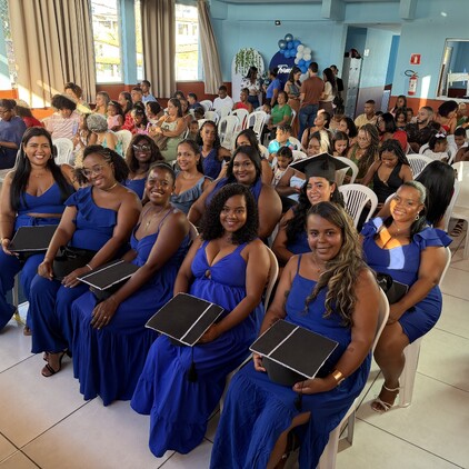 Obras Compaixão formam 29 mulheres pelo Projeto EmpoderaArte em parceria com a Cooperforte